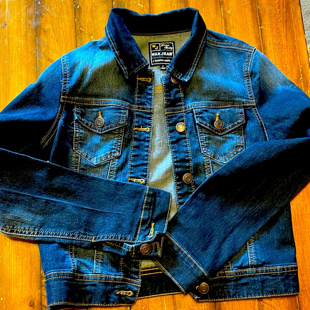 Women’s denim jacket
